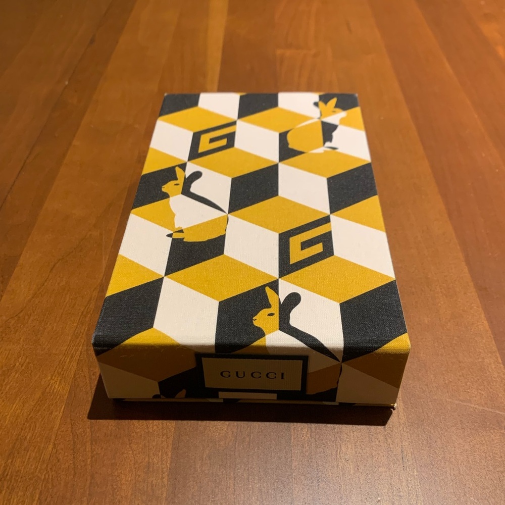 Gucci Yellow and Black Geometric Box with Red Envelopes